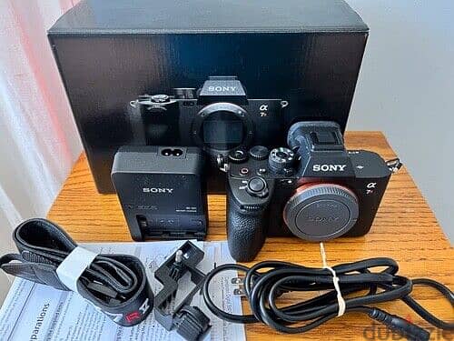 Sony - Alpha 7R IV Full-frame Mirrorless Interchangeable Lens 0