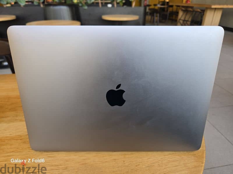 MacBook Air 13.3-inch 2020 0