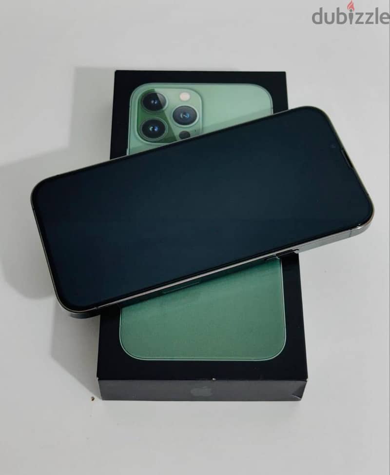 Apple iPhone 13 Pro Max 256GB - Green 1