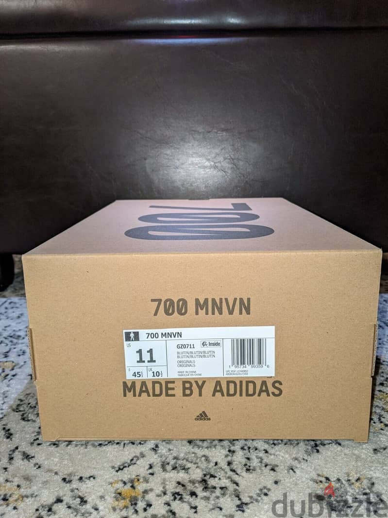 Yeezy Boost 700 MNVN 6