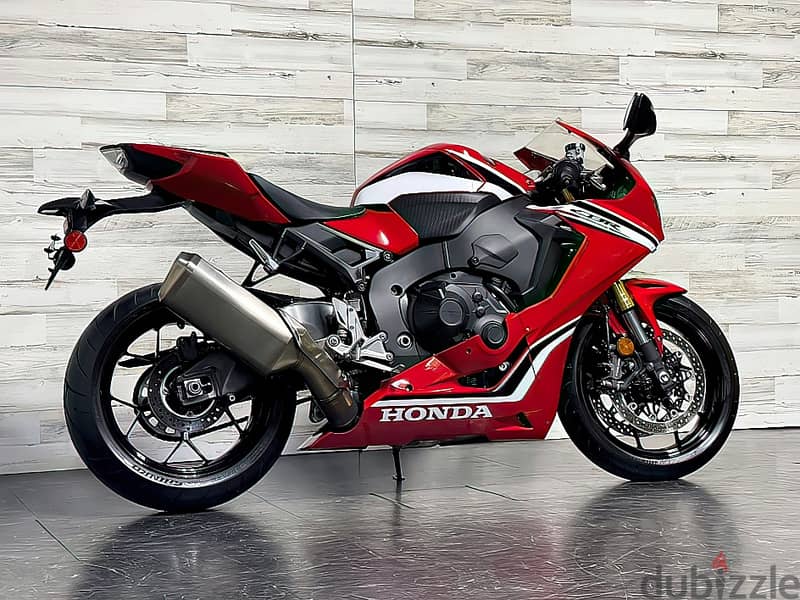 2021 Honda CBR 1000RR (+971561943867) 2