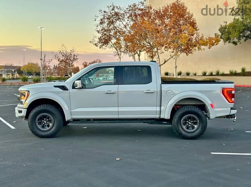 Ford F150 2023 Raptor SuperCrew Pickup 4D 0