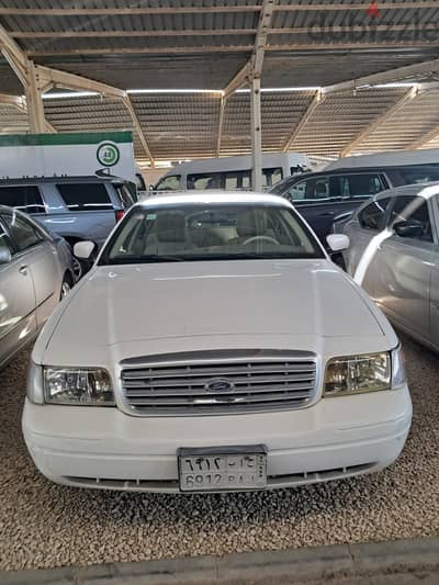 Ford Crown Victoria 2011