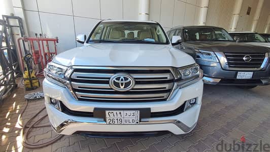 Toyota Land Cruiser full option preme 2016