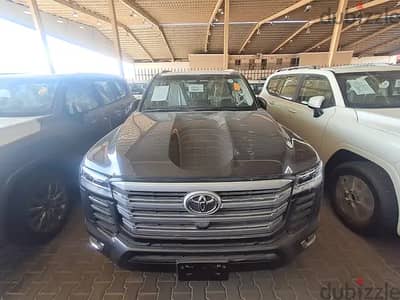 تويوتا لاندكروزر GXR L3 V6 2024