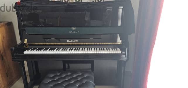 Hailun 125 Piano in excellent condition for Sale