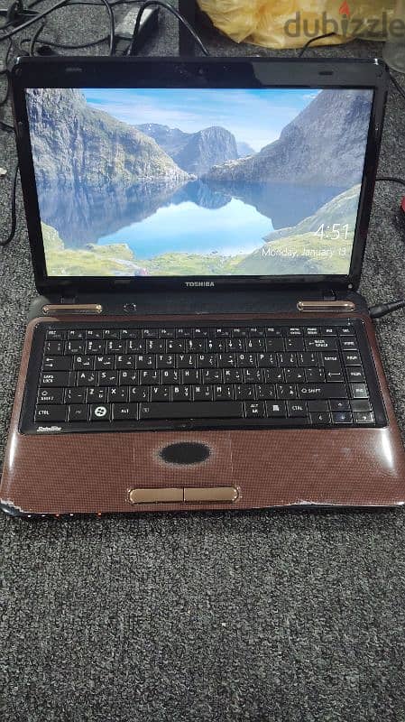 laptop Toshiba core i5 8