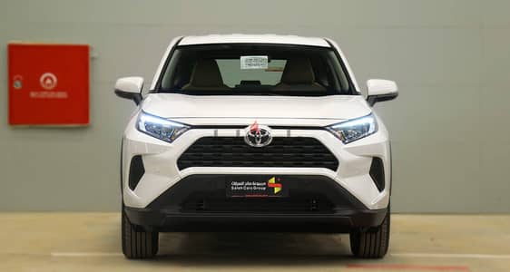 تويوتا RAV4 LE 2025