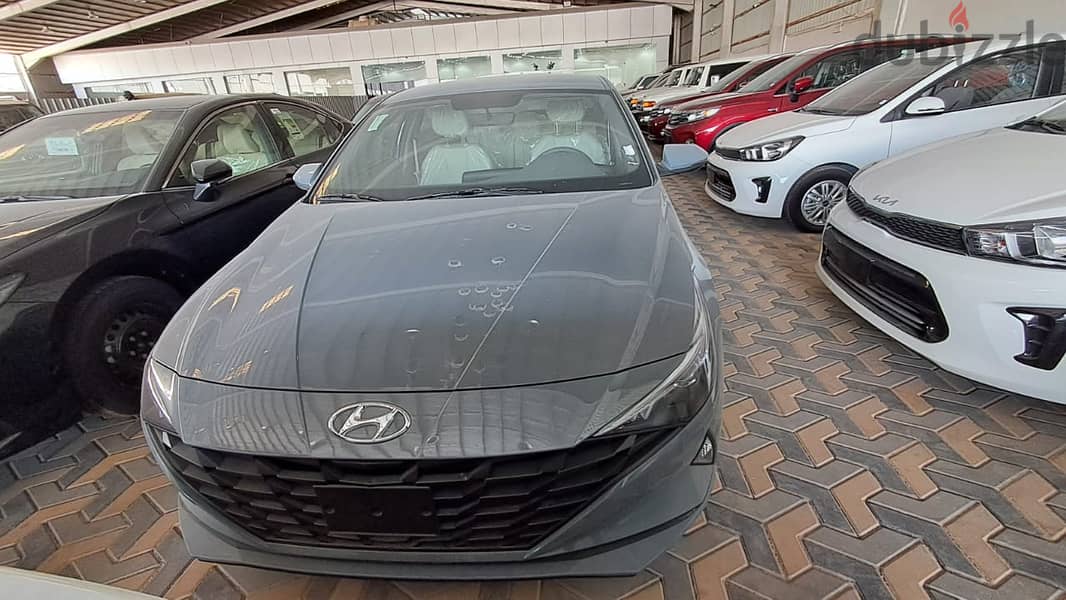 Hyundai Elantra 2023 0