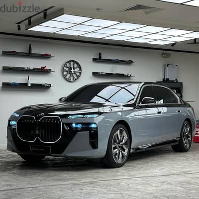 BMW 760i xDrive 2023