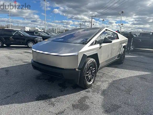 ‏2024 Tesla Cybertruck 0