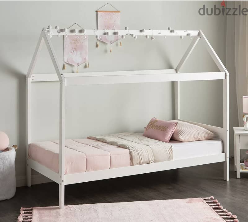 Children's white wooden hut bed 2