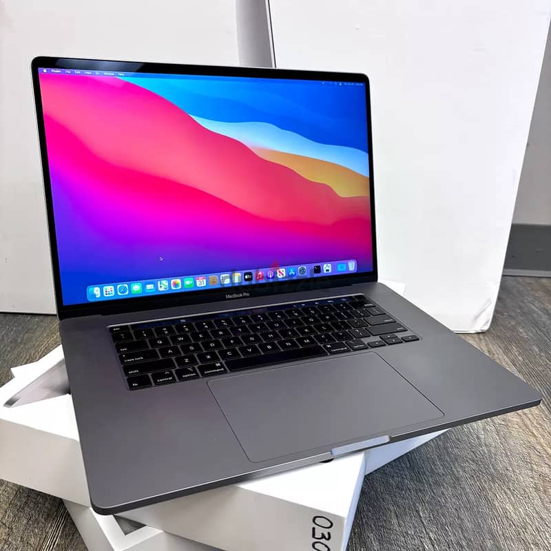 EMI Macbook pro 16 M4 48GB RAM 1TB SSD WhatsApp Chat : +1 7144191773 1