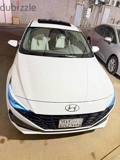 Hyundai Elantra 2023