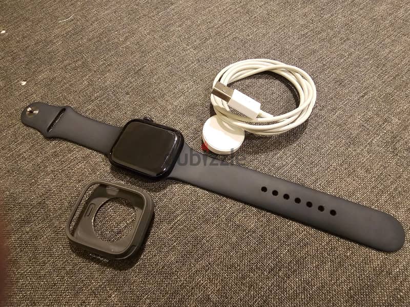 Apple Watch Series 7 (45mm) GPS Black 3