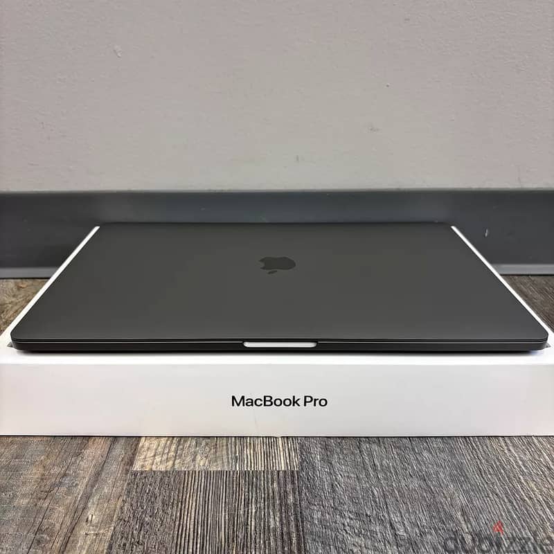 Installment EMI Macbook pro 16 M4 1TB SSD WhatsApp:+16266453424 0