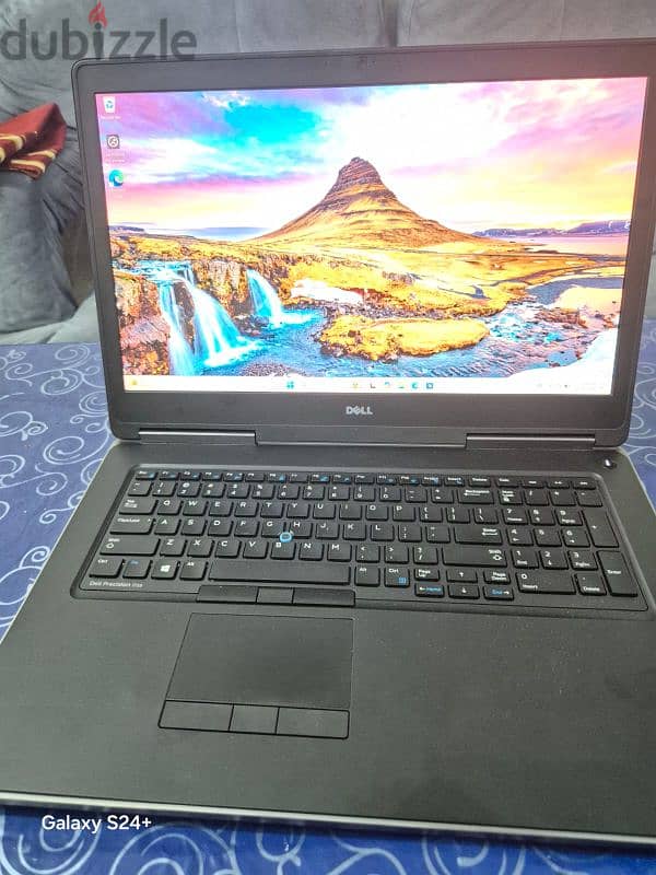 Dell Precision 7510 Core i7, 7th Gen Touch Screen Gaming Laptop 3