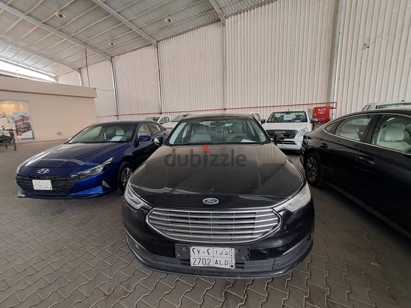 Ford Taurus 2021 0