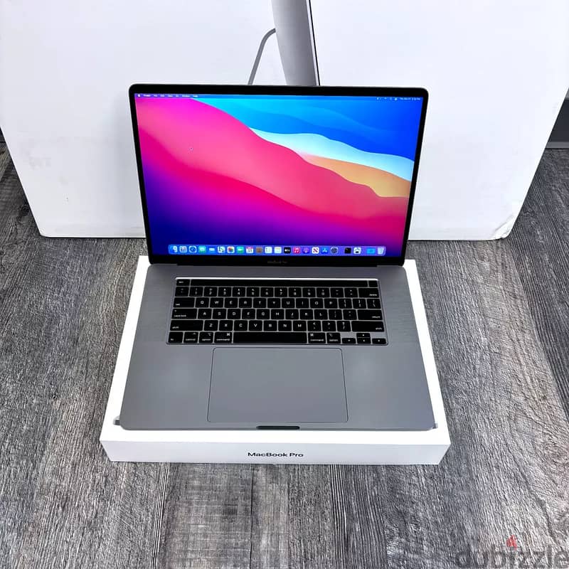 Installment Apple Macbook pro sealed in box WhatsApp:+16266453424 1