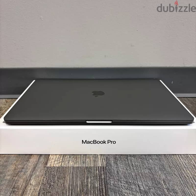 Installment Apple Macbook pro sealed in box WhatsApp:+16266453424 0