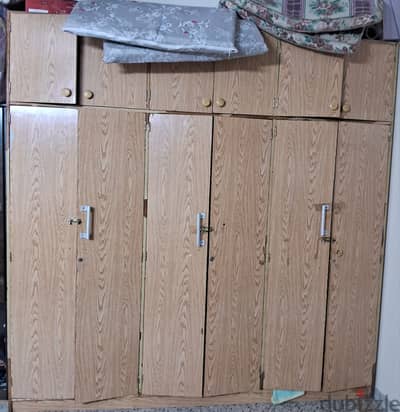 Cupboard suitable for hall and bedroom, in good condition.