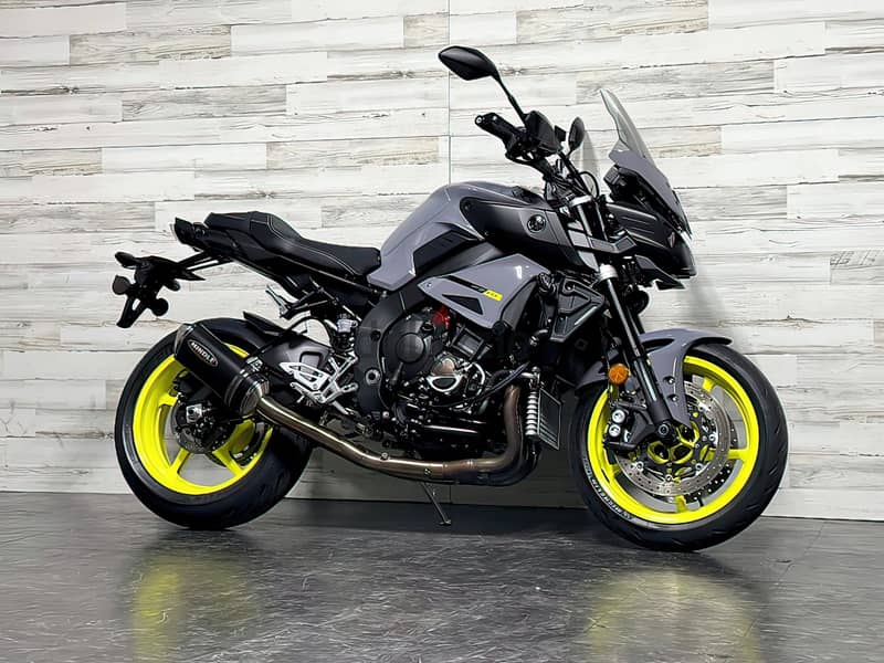 2017 Yamaha FZ-10  (+97466574363) 1