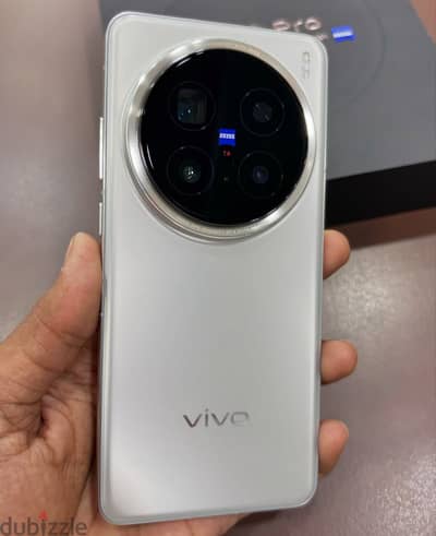 Vivo X200 pro 16/512gb Only 25 days old Under 11 months warranty 100%