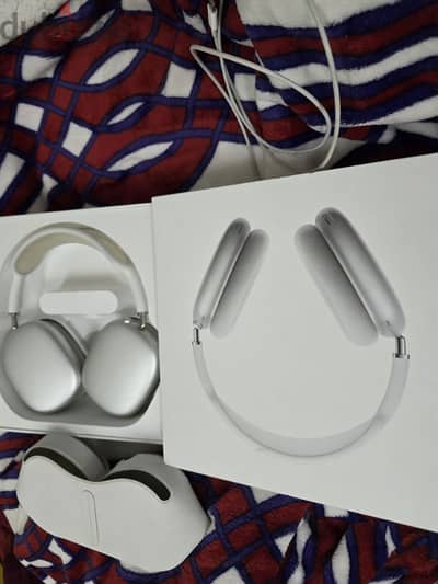 Apple airpods max same new Jarrir invoice and warranty