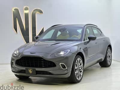 Aston Martin DBX 2021