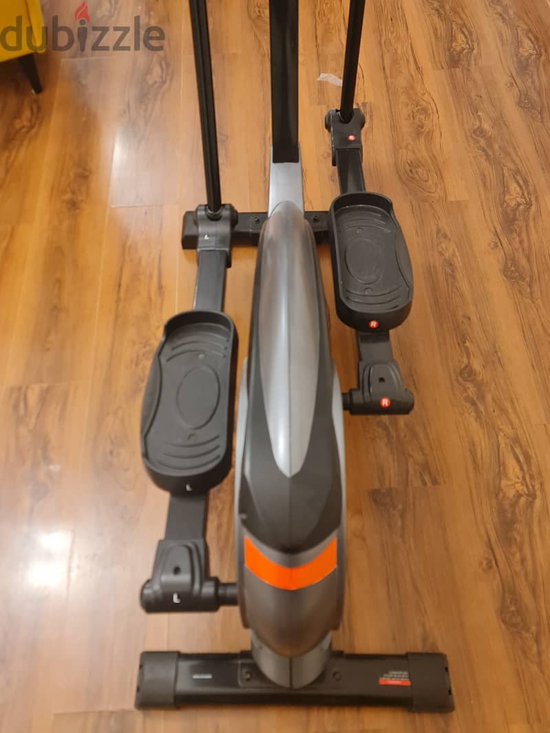 Magnetic Cross Trainer (Elliptical) 3