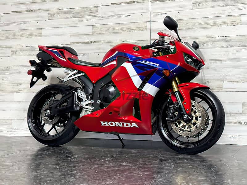 2023 Honda CBR600RR  (+97466574363) 1