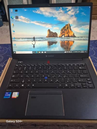 Toshiba Dynabook Core i7-11 Gen 16/512