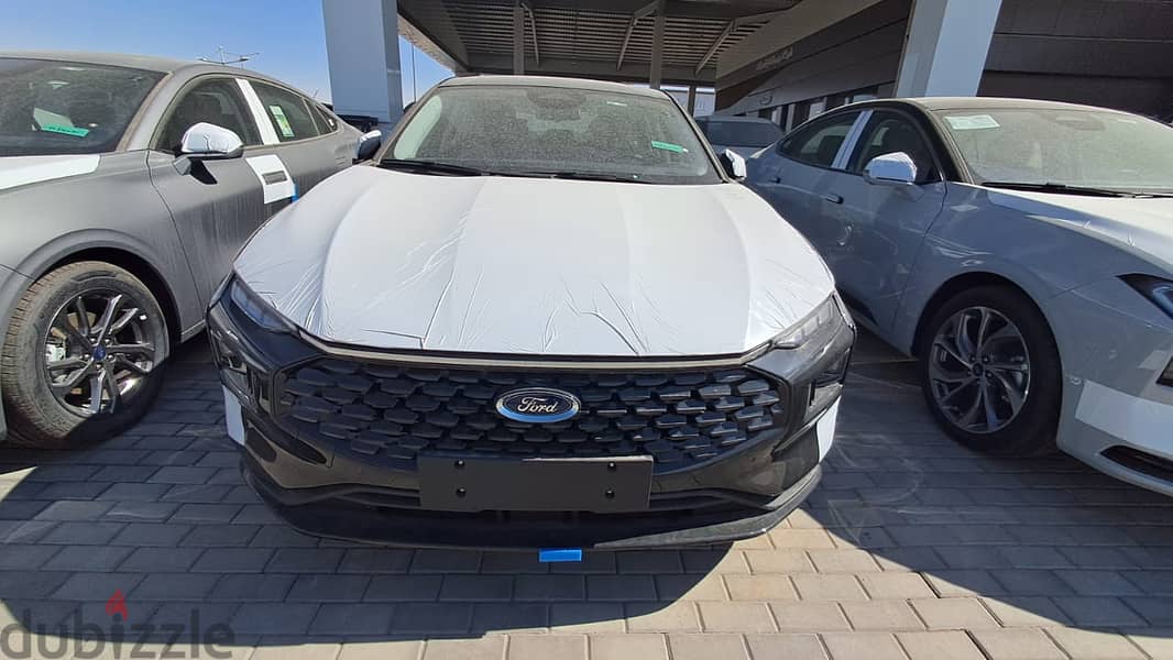 Ford Taurus trend half option 2025 0