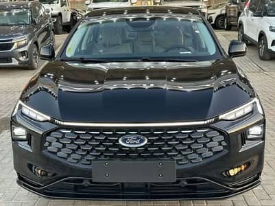 Ford Taurus titanium 2025