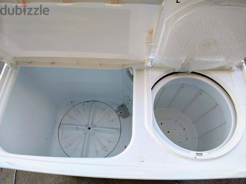 For sale: Hitachi 10.5kg Semi automatic washing machine new condition 1