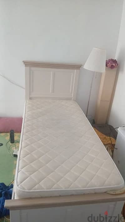 Single bed for sale