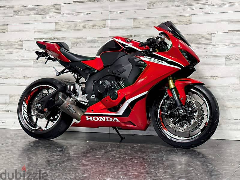 2018 Honda CBR 1000RR  (+97466574363) 1