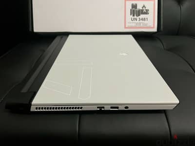 Aienware M17 R3  32GB 2TB SSD