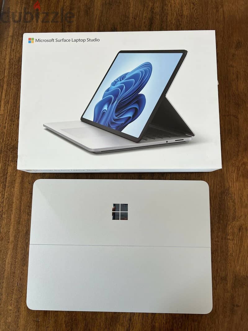 Microsoft - Surface S t u d i o – 14.4” – Intel Core i7 - 32GB - 2TB S 1