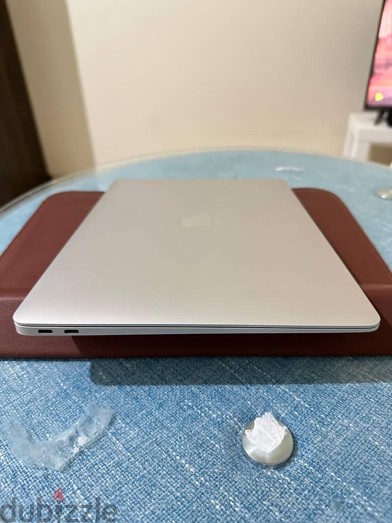 HURRY !! URGENT SALE MacBook Air 13.3" (Apple M1 Chip) 3