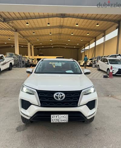 Toyota Fortuner V4 2021