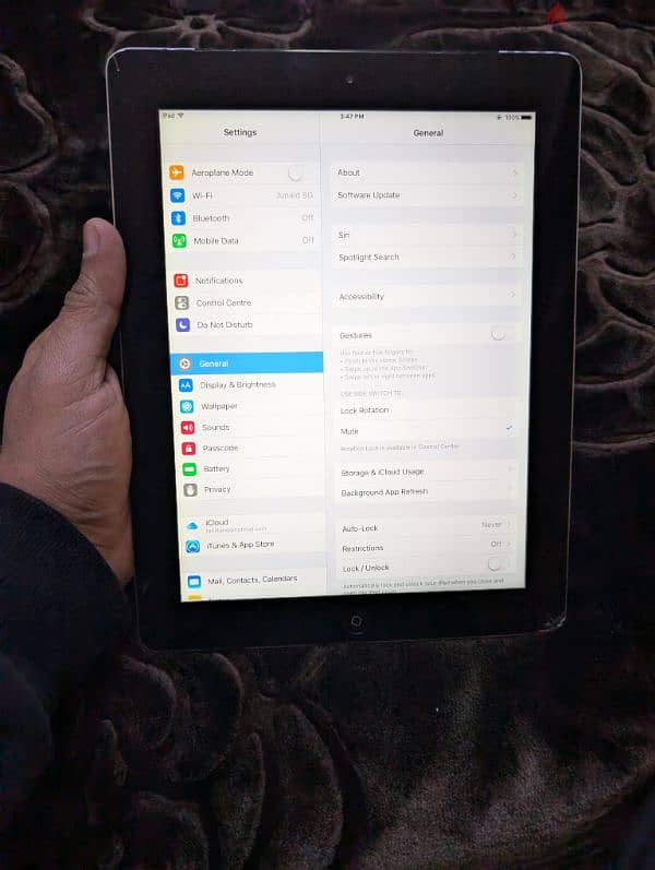 Apple iPad 4th Generation (WiFi + SIM) 1