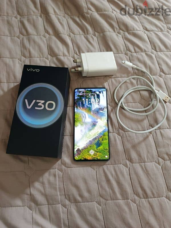 VIVO V30 256/12+12 0