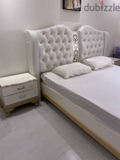 Royal king side bed with 2 free bedside table + dresser for FREEE!!!