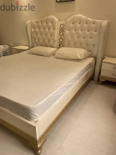 Royal KING size bed with FREE MEDICATED mattress