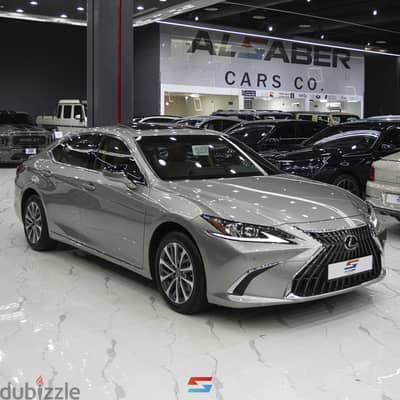 Lexus ES 300 2024