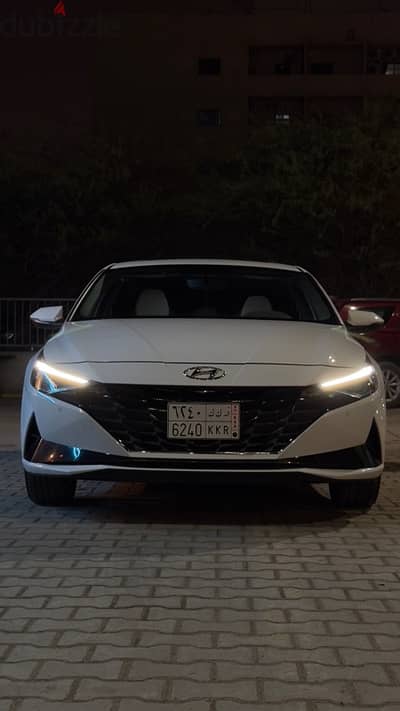 Hyundai Elantra 2023