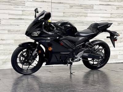 2023 Yamaha R3 (+97466574363)