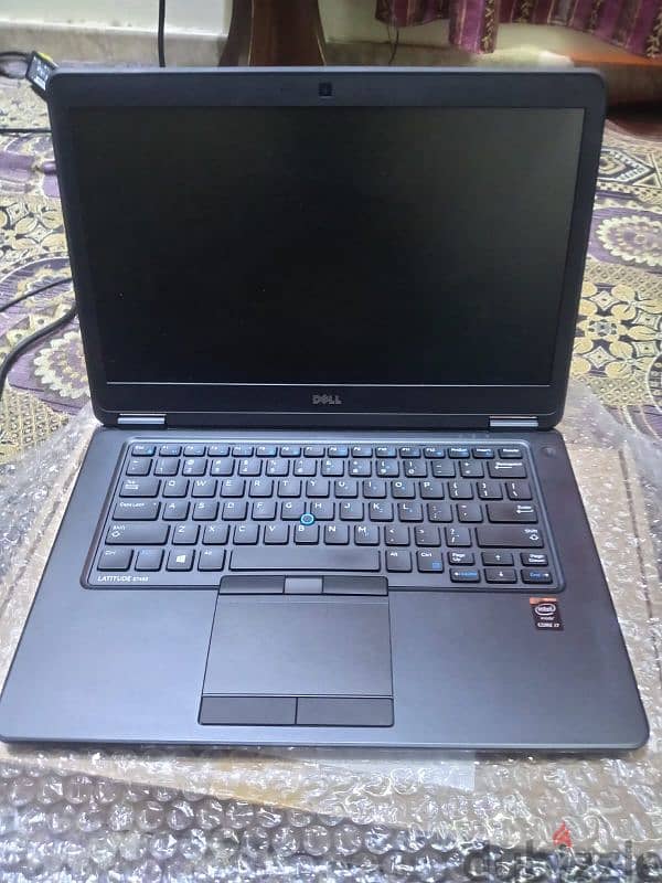 Urgent sell "Dell Latitude 7450 - Core i7 (5th Gen)-8GB RAM -256GB SSD 3