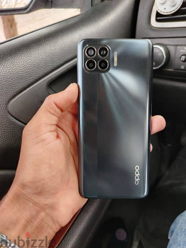 OPPO f17 Pro 0